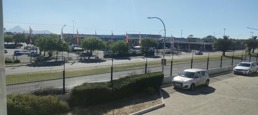 2 Bedroom Property for Sale in Cravenby Western Cape